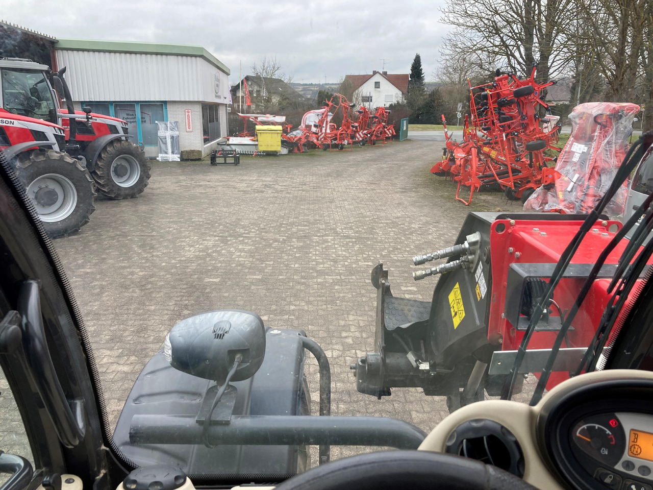 Massey Ferguson Telekoplader TH 7038 - Telehandler: gambar 4 Massey Ferguson Telekoplader TH 7038 - Telehandler: gambar 4