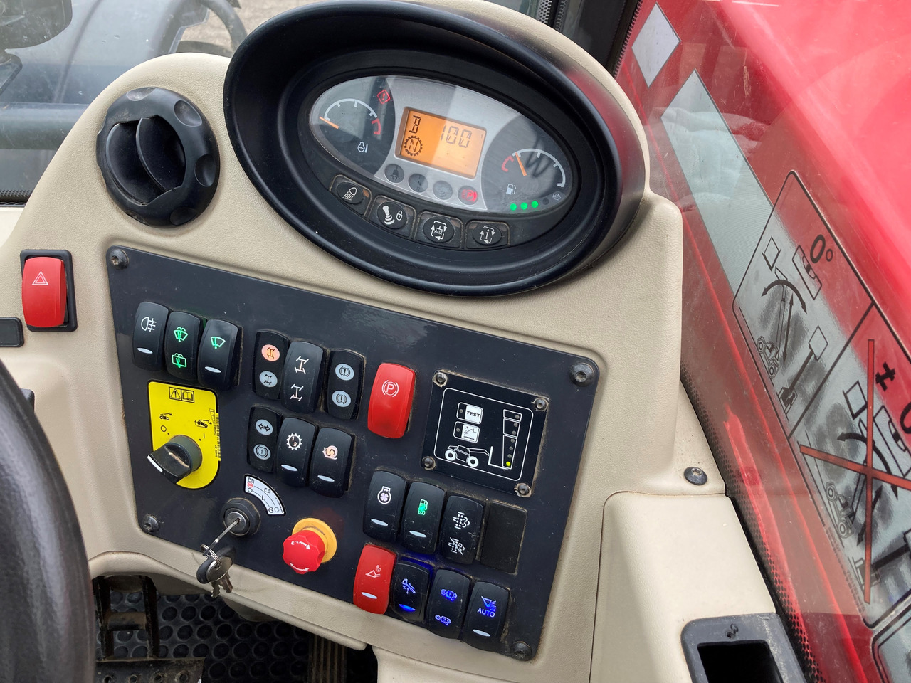 Massey Ferguson Telekoplader TH 7038 - Telehandler: gambar 2 Massey Ferguson Telekoplader TH 7038 - Telehandler: gambar 2