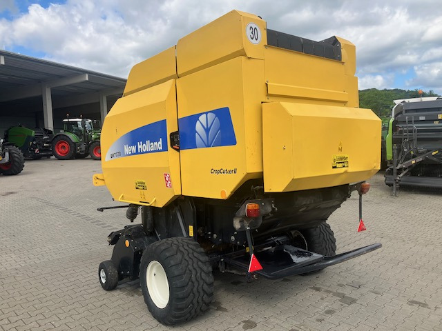 New Holland BR 7070 Crop Cutter II - Peralatan untuk pembuatan jerami: gambar 3 New Holland BR 7070 Crop Cutter II - Peralatan untuk pembuatan jerami: gambar 3