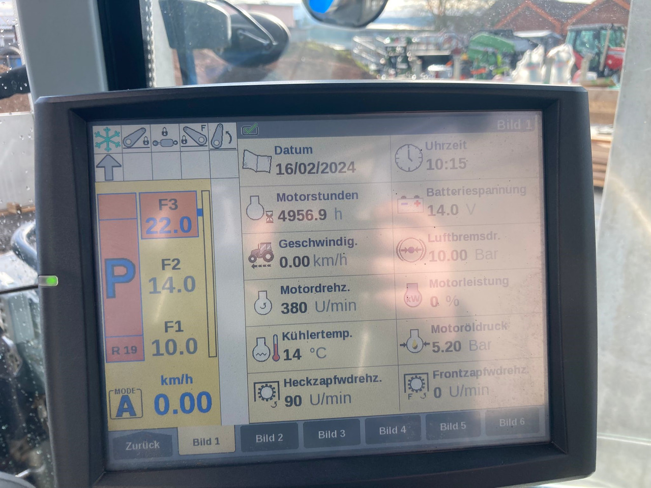 New Holland T7.200 Autocommand - Traktor: gambar 4 New Holland T7.200 Autocommand - Traktor: gambar 4