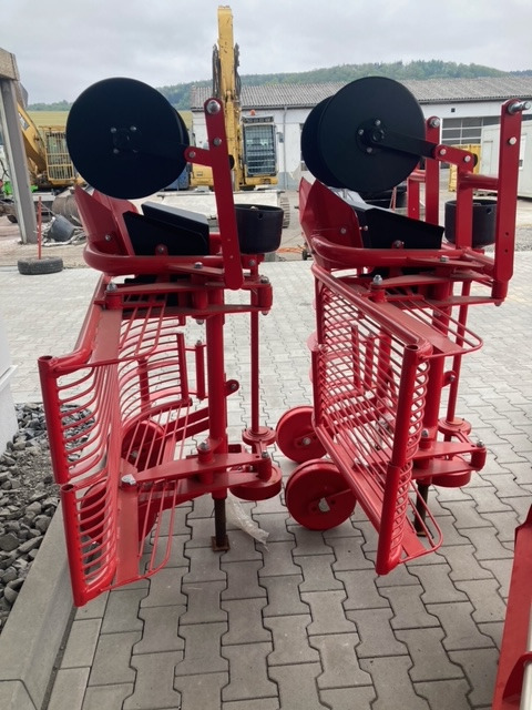 Tehnos IK 1D Kartoffelroder - Mesin pemanen: gambar 2 Tehnos IK 1D Kartoffelroder - Mesin pemanen: gambar 2