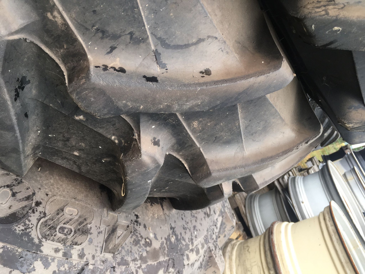 Trelleborg 480/70R42 14.9R30 - Roda/ Ban: gambar 4 Trelleborg 480/70R42 14.9R30 - Roda/ Ban: gambar 4