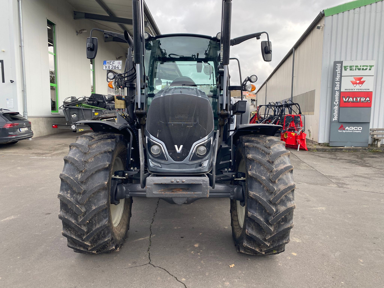 Valtra A 104 MH4 - Traktor: gambar 4 Valtra A 104 MH4 - Traktor: gambar 4