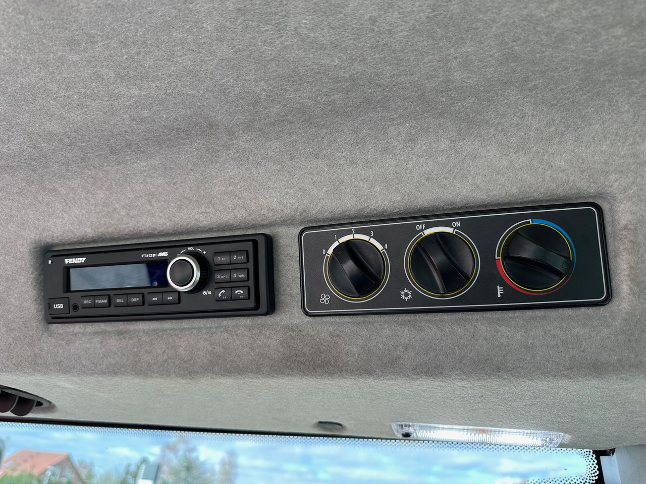 Valtra A105 MH - Traktor: gambar 2 Valtra A105 MH - Traktor: gambar 2