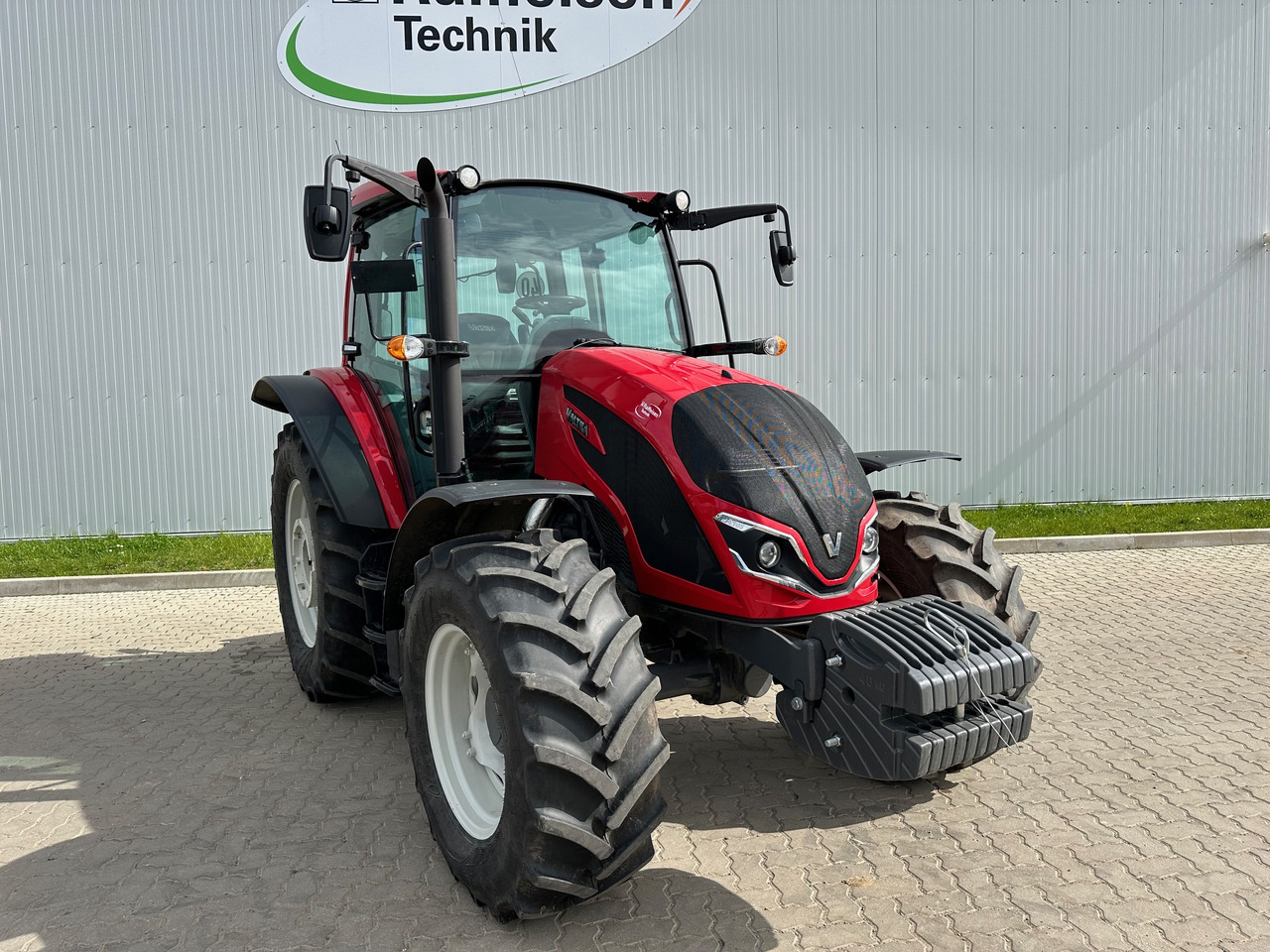 Valtra A105 MH - Traktor: gambar 1 Valtra A105 MH - Traktor: gambar 1