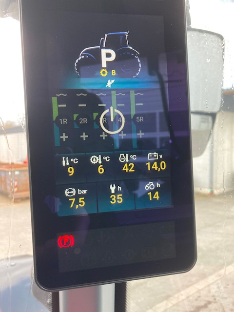 Valtra Q 265 - Traktor: gambar 2 Valtra Q 265 - Traktor: gambar 2