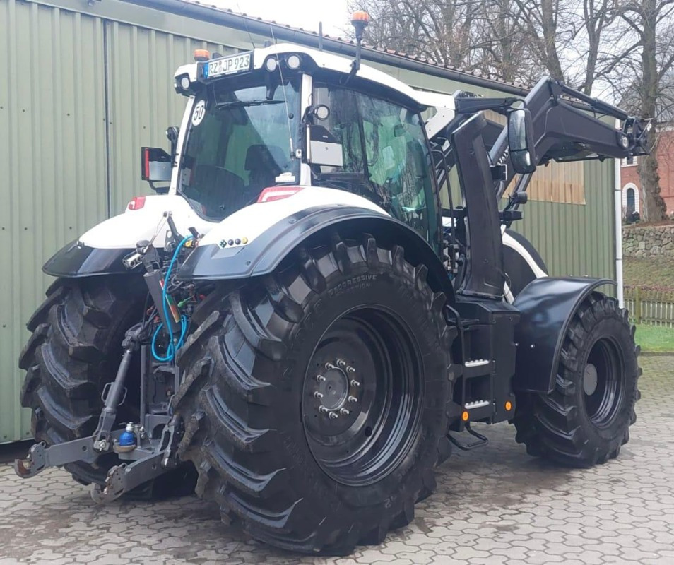 Valtra Q 305 Vollausstattung - Traktor: gambar 5 Valtra Q 305 Vollausstattung - Traktor: gambar 5