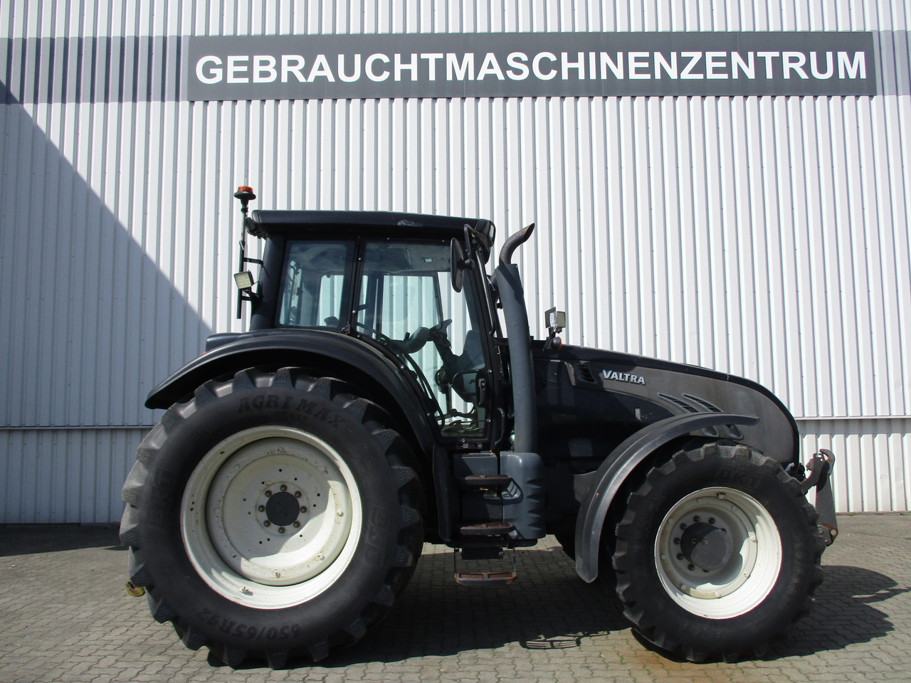 Traktor Valtra T 213: gambar 18