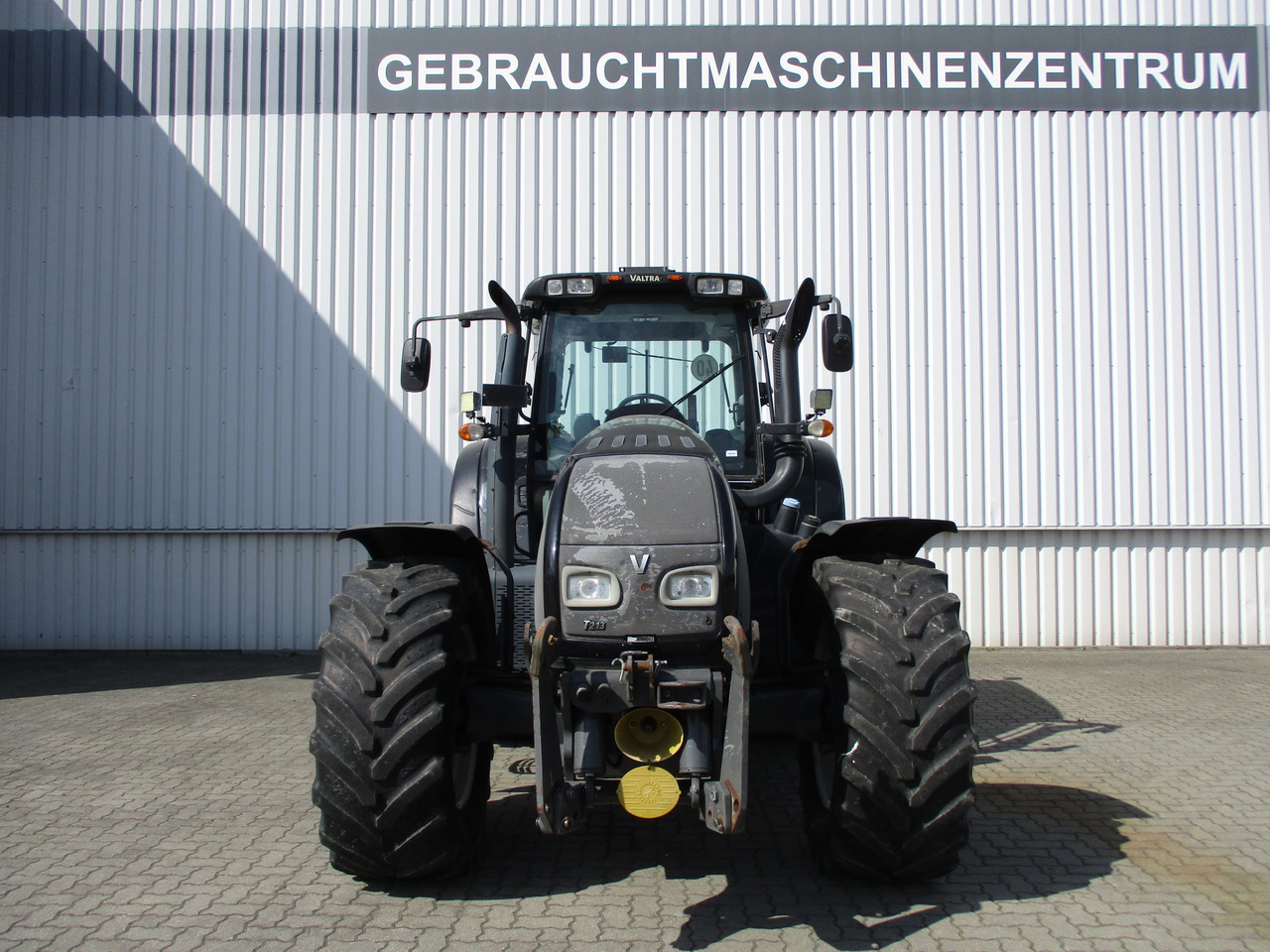 Traktor Valtra T 213: gambar 17
