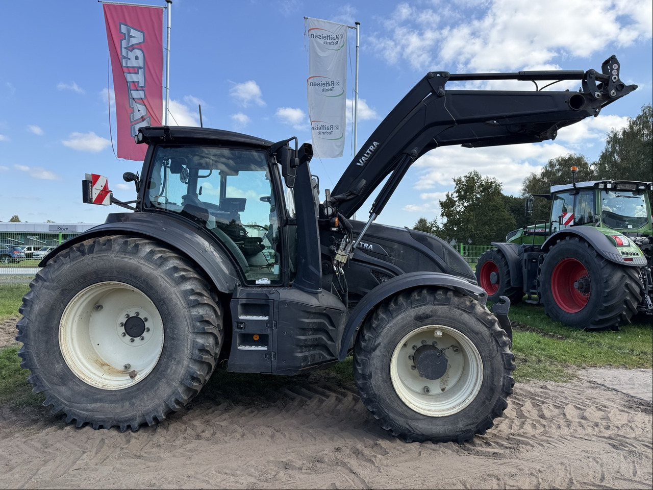 Valtra T 254 Versu - Traktor: gambar 5 Valtra T 254 Versu - Traktor: gambar 5