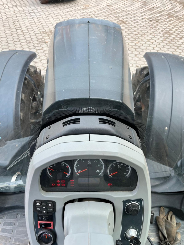 Valtra T214 Direct TwinTrac - Traktor: gambar 2 Valtra T214 Direct TwinTrac - Traktor: gambar 2