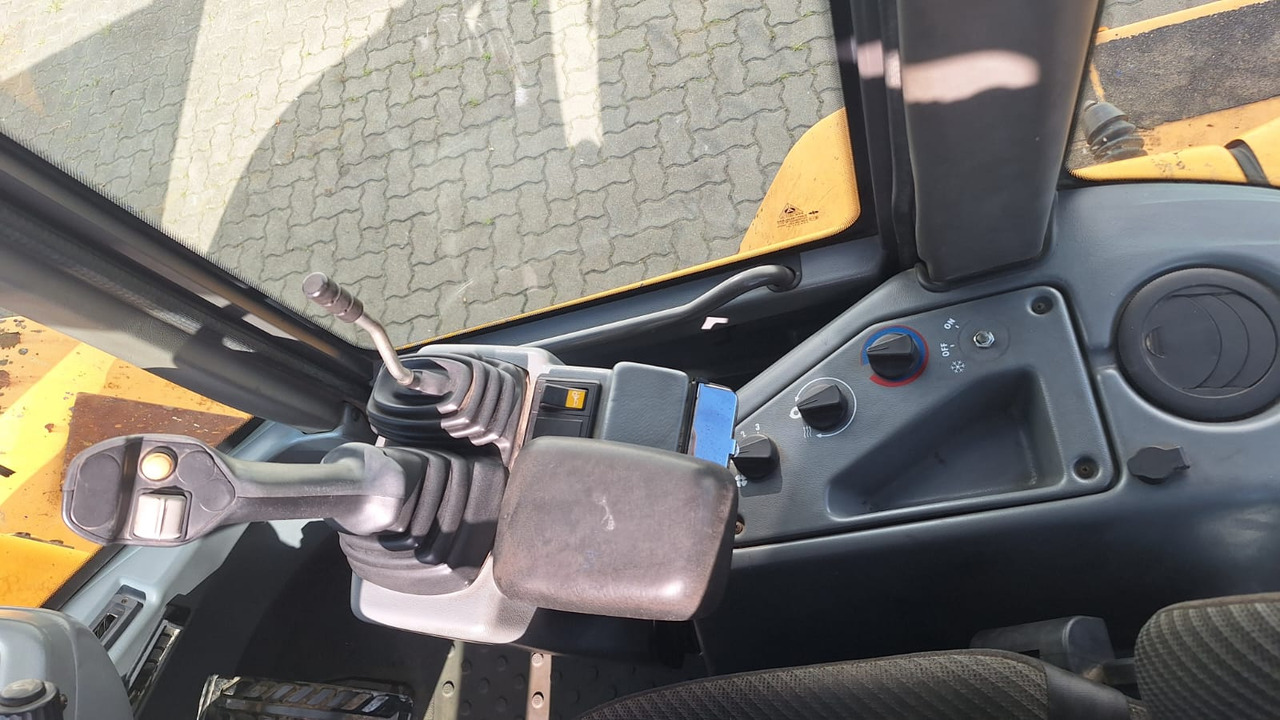 Volvo Radlader L 40 B TP - Loader konstruksi: gambar 5 Volvo Radlader L 40 B TP - Loader konstruksi: gambar 5