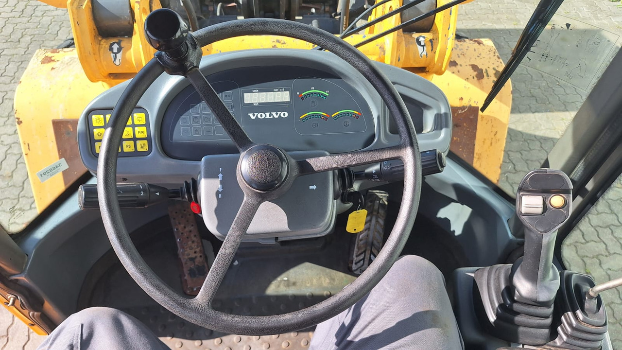 Volvo Radlader L 40 B TP - Loader konstruksi: gambar 4 Volvo Radlader L 40 B TP - Loader konstruksi: gambar 4