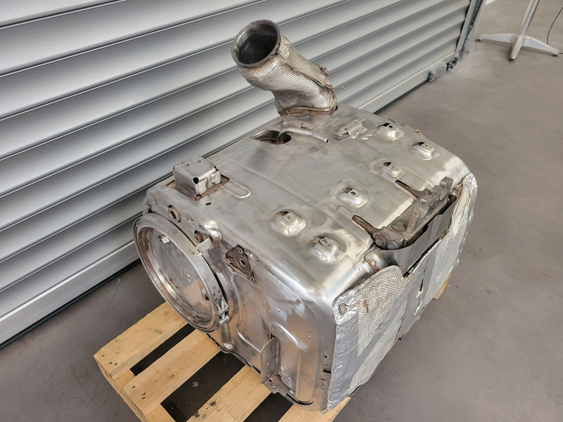 DAF 106 XF - Konverter katalitik untuk Truk: gambar 4 DAF 106 XF - Konverter katalitik untuk Truk: gambar 4