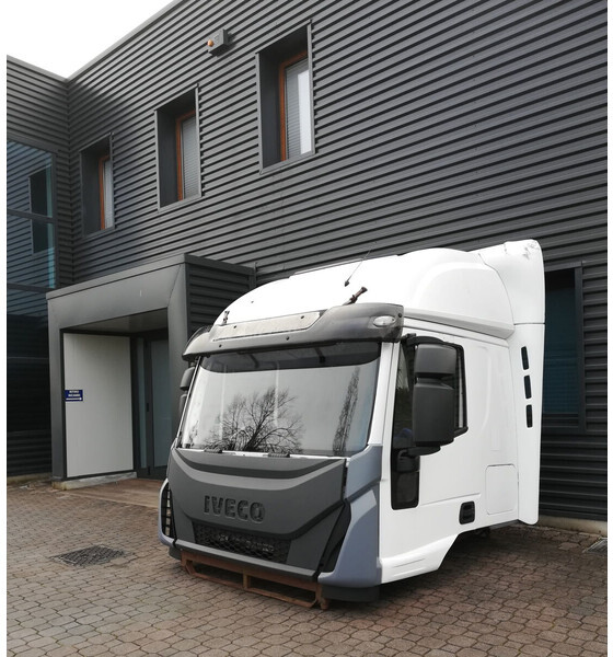 Iveco EUROCARGO Euro 5, Euro 6 - Kabin dan interior untuk Truk: gambar 1 Iveco EUROCARGO Euro 5, Euro 6 - Kabin dan interior untuk Truk: gambar 1