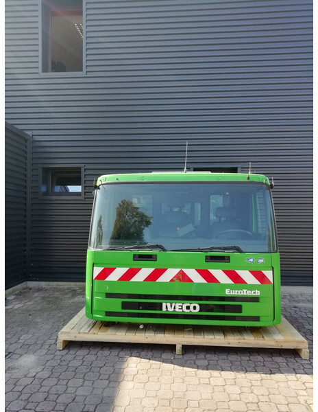 Iveco EUROTECH - EUROTRAKKER Euro 3 - Kabin dan interior untuk Truk: gambar 2 Iveco EUROTECH - EUROTRAKKER Euro 3 - Kabin dan interior untuk Truk: gambar 2