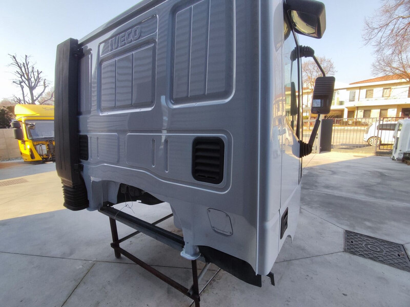 Iveco Eurocargo 1991-2002 - Kabin dan interior untuk Truk: gambar 3 Iveco Eurocargo 1991-2002 - Kabin dan interior untuk Truk: gambar 3