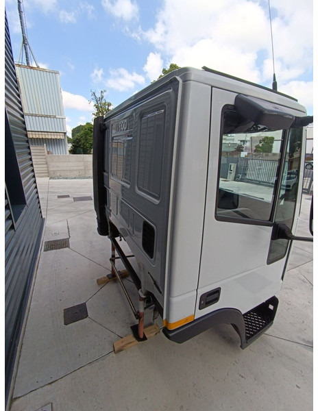 Iveco Eurocargo EURO 3 - Kabin dan interior untuk Truk: gambar 5 Iveco Eurocargo EURO 3 - Kabin dan interior untuk Truk: gambar 5