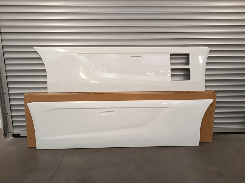 Iveco S WAY EURO 6 Sideskirts / Fairings - Aerodinamika/ Spoiler untuk Truk: gambar 1 Iveco S WAY EURO 6 Sideskirts / Fairings - Aerodinamika/ Spoiler untuk Truk: gambar 1