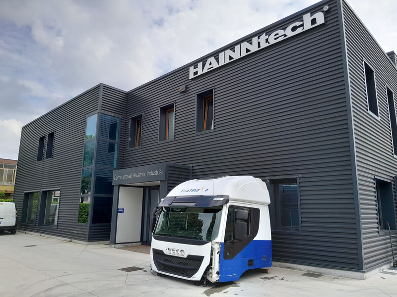 Iveco Stralis AT HI-ROAD - Kabin dan interior untuk Truk: gambar 1 Iveco Stralis AT HI-ROAD - Kabin dan interior untuk Truk: gambar 1