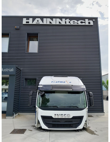 Iveco Stralis AT HI-ROAD - Kabin dan interior untuk Truk: gambar 2 Iveco Stralis AT HI-ROAD - Kabin dan interior untuk Truk: gambar 2