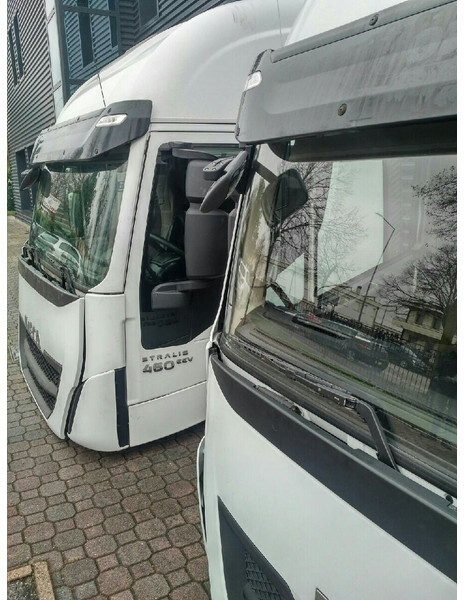 Iveco Stralis HI-WAY Euro 6 - Kabin dan interior untuk Truk: gambar 2 Iveco Stralis HI-WAY Euro 6 - Kabin dan interior untuk Truk: gambar 2