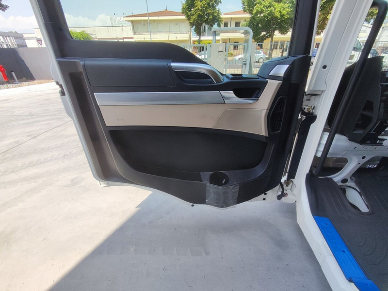 MAN TGL TGM - Kabin dan interior untuk Truk: gambar 3 MAN TGL TGM - Kabin dan interior untuk Truk: gambar 3