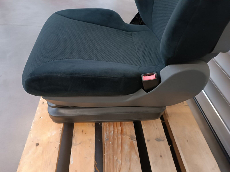 MAN new - nuovo - neuf - neu - Tempat duduk untuk Truk: gambar 5 MAN new - nuovo - neuf - neu - Tempat duduk untuk Truk: gambar 5
