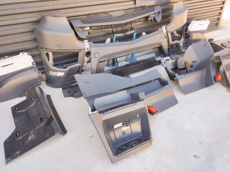 Mercedes-Benz ACTROS AROCS ANTOS MP4 EURO 5 EURO 6 - Bumper untuk Truk: gambar 1 Mercedes-Benz ACTROS AROCS ANTOS MP4 EURO 5 EURO 6 - Bumper untuk Truk: gambar 1