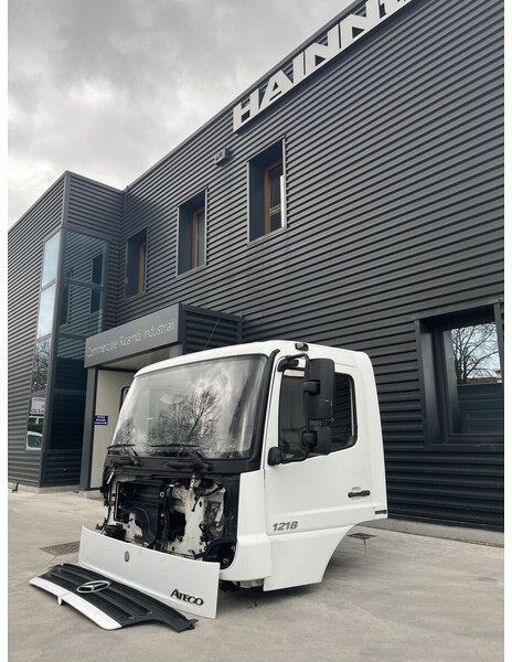 Mercedes-Benz ATEGO 4 CYLINDERS EURO 5 - Kabin dan interior untuk Truk: gambar 2 Mercedes-Benz ATEGO 4 CYLINDERS EURO 5 - Kabin dan interior untuk Truk: gambar 2