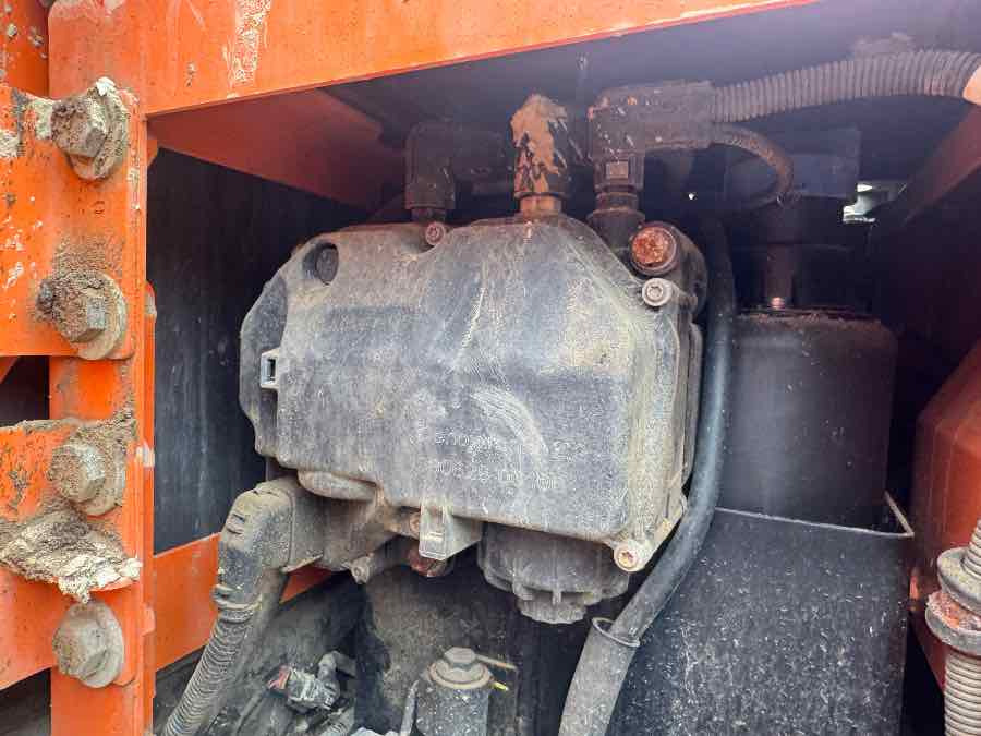 DOOSAN DX255LC-5 EXCAVATOR FOR PARTS - Ekskavator perayap: gambar 2 DOOSAN DX255LC-5 EXCAVATOR FOR PARTS - Ekskavator perayap: gambar 2