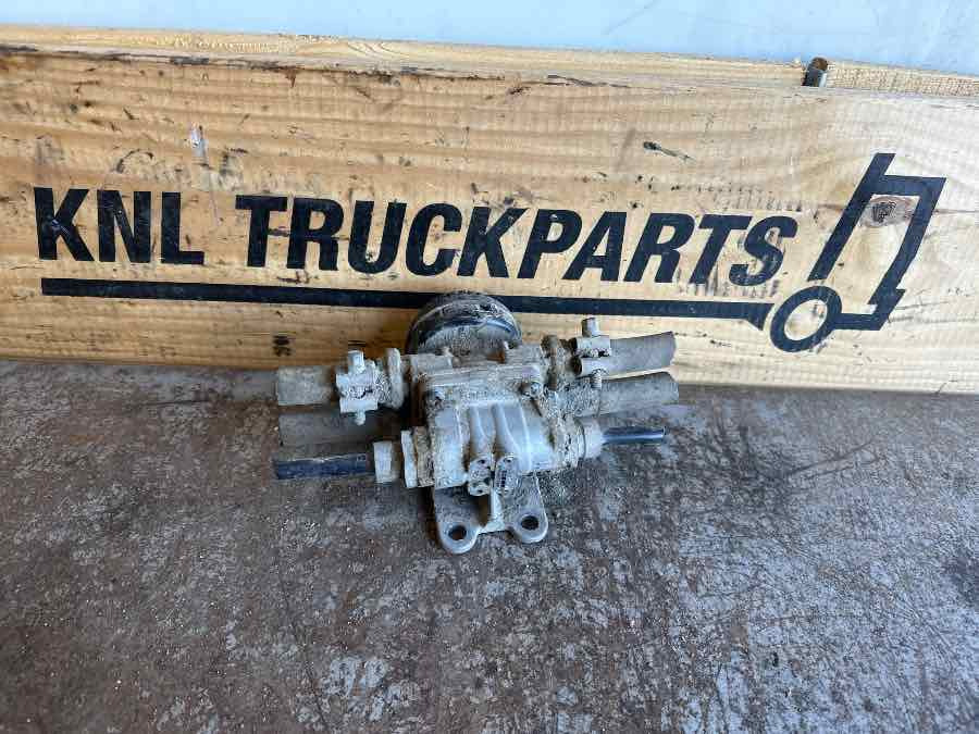 EKERI WABCO VALVE 9735000510 - Katup untuk Trailer: gambar 2 EKERI WABCO VALVE 9735000510 - Katup untuk Trailer: gambar 2