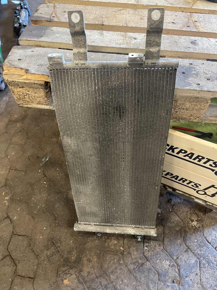 MAN AC COOLER 81.61920-6041 - Sistem pendingin untuk Truk: gambar 1 MAN AC COOLER 81.61920-6041 - Sistem pendingin untuk Truk: gambar 1