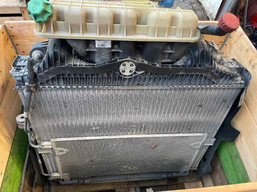 MAN COMPLETE COOLER 81.06100-6657 - Sistem pendingin untuk Truk: gambar 2 MAN COMPLETE COOLER 81.06100-6657 - Sistem pendingin untuk Truk: gambar 2