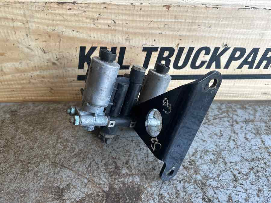 MAN MAGNET VALVE 81.52160-6189 - Katup rem untuk Truk: gambar 2 MAN MAGNET VALVE 81.52160-6189 - Katup rem untuk Truk: gambar 2