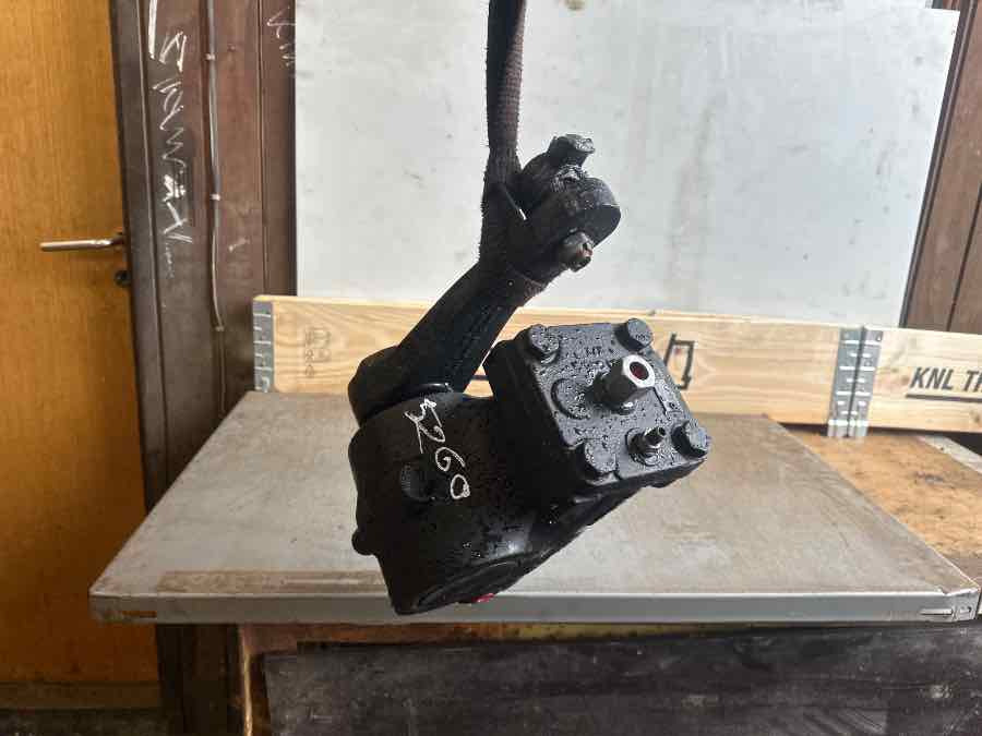 MAN STEERING GEAR 85.46200-6007 - Pengemudian untuk Truk: gambar 2 MAN STEERING GEAR 85.46200-6007 - Pengemudian untuk Truk: gambar 2