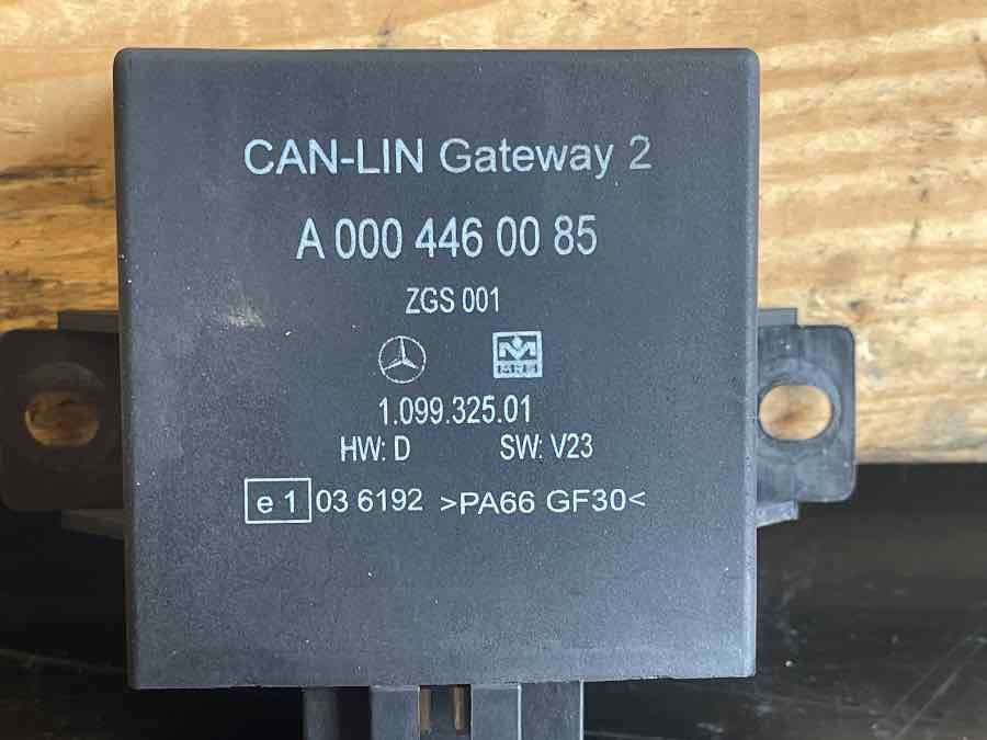 MERCEDES ECU ECTS A0004460085 - ECU untuk Bus: gambar 2 MERCEDES ECU ECTS A0004460085 - ECU untuk Bus: gambar 2