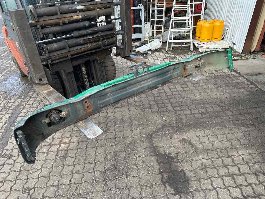 SCANIA BUMPER 2405792 - Bingkai/ Sasis untuk Truk: gambar 2 SCANIA BUMPER 2405792 - Bingkai/ Sasis untuk Truk: gambar 2