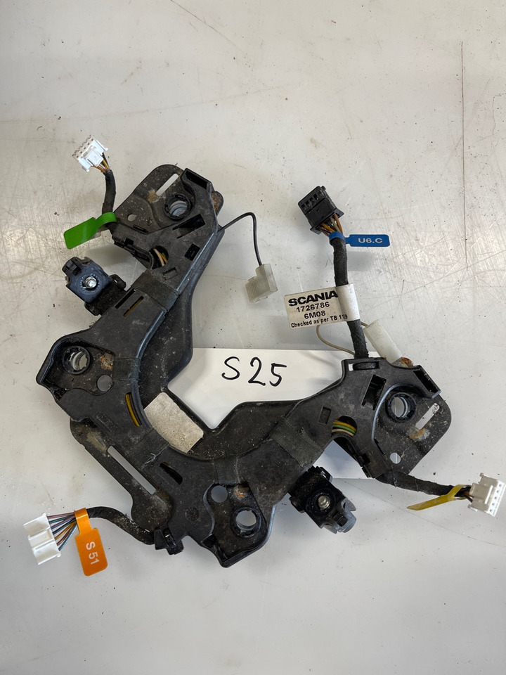 SCANIA CABELS 1726786 - Kabel/ Kawat harness untuk Truk: gambar 1 SCANIA CABELS 1726786 - Kabel/ Kawat harness untuk Truk: gambar 1
