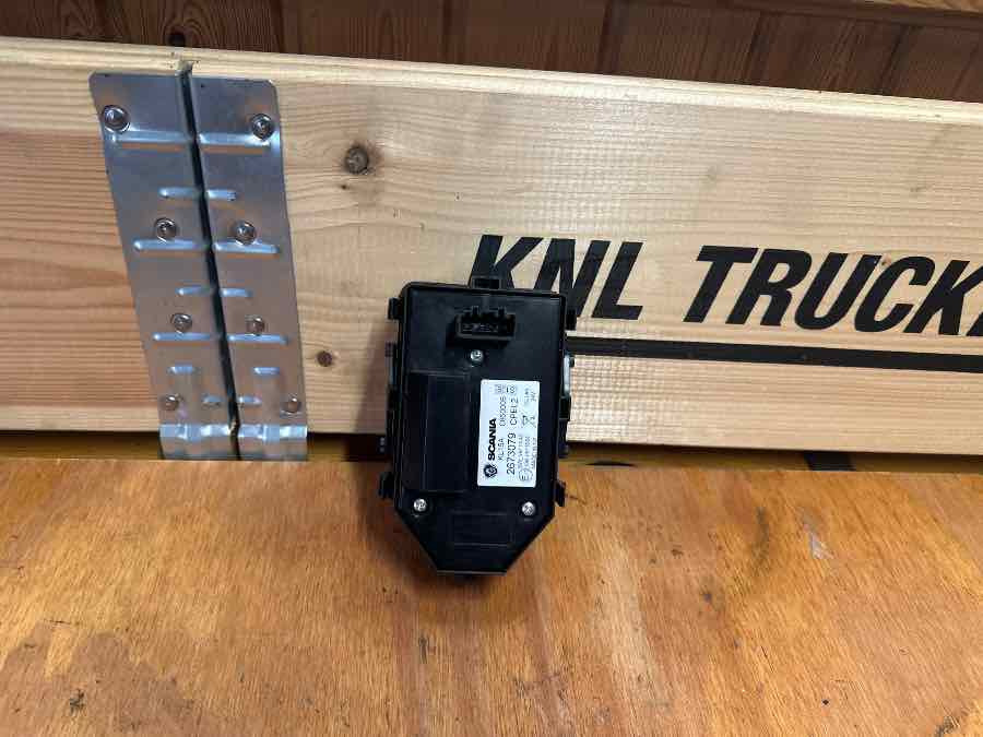 SCANIA DOOR CONTROL MODULE 2673079 - Sistem listrik untuk Truk: gambar 2 SCANIA DOOR CONTROL MODULE 2673079 - Sistem listrik untuk Truk: gambar 2