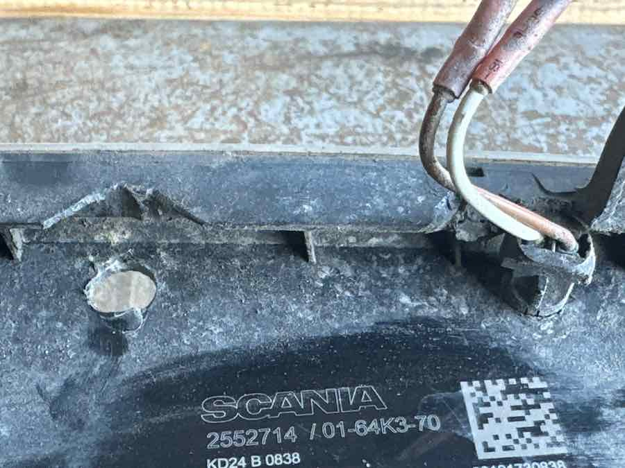 SCANIA FOG LAMP 2552714 - Cahaya/ Pencahayaan untuk Truk: gambar 3 SCANIA FOG LAMP 2552714 - Cahaya/ Pencahayaan untuk Truk: gambar 3