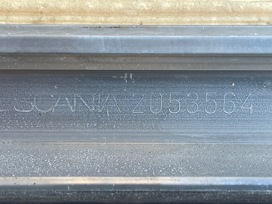 SCANIA GUIDE RAIL 2053564 - Kabin dan interior untuk Truk: gambar 3 SCANIA GUIDE RAIL 2053564 - Kabin dan interior untuk Truk: gambar 3