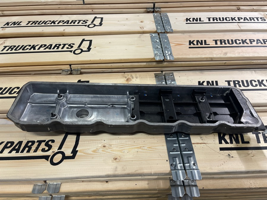 SCANIA VALVE COVER 2468331 - Suku Cadang Mesin untuk Truk: gambar 2 SCANIA VALVE COVER 2468331 - Suku Cadang Mesin untuk Truk: gambar 2