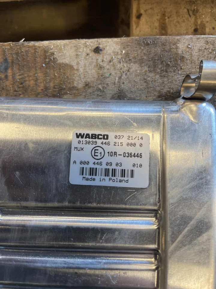 SETRA / MERCEDES ECU ECTS A0004460903 - ECU untuk Bus: gambar 2 SETRA / MERCEDES ECU ECTS A0004460903 - ECU untuk Bus: gambar 2