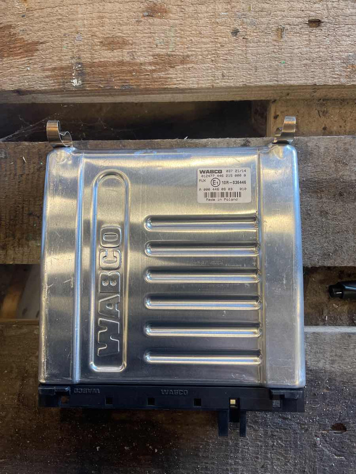 SETRA / MERCEDES ECU ECTS A0004460903 - ECU untuk Bus: gambar 1 SETRA / MERCEDES ECU ECTS A0004460903 - ECU untuk Bus: gambar 1