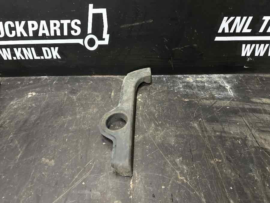 VOLVO BRACKET 84290857 - Bingkai/ Sasis untuk Truk: gambar 1 VOLVO BRACKET 84290857 - Bingkai/ Sasis untuk Truk: gambar 1