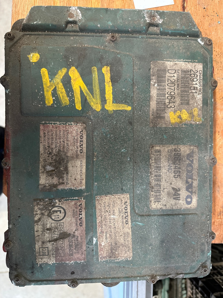 VOLVO ECU 3963465 D12A - ECU untuk Truk: gambar 1 VOLVO ECU 3963465 D12A - ECU untuk Truk: gambar 1