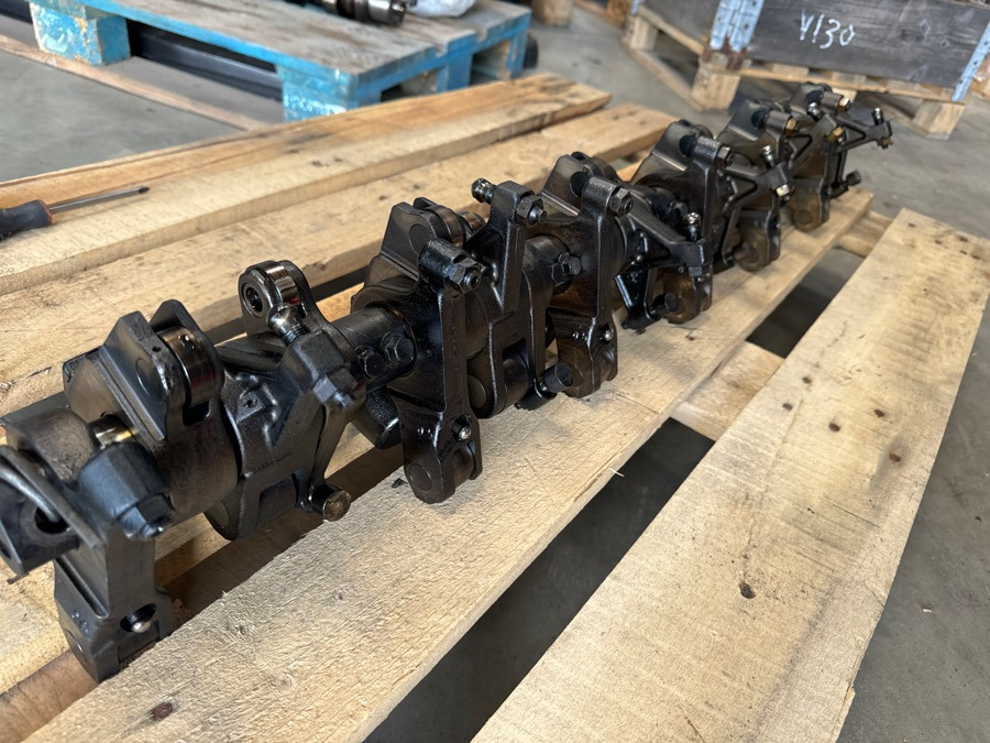 VOLVO ROLLER ASSY D13 - Suku Cadang Mesin untuk Truk: gambar 2 VOLVO ROLLER ASSY D13 - Suku Cadang Mesin untuk Truk: gambar 2