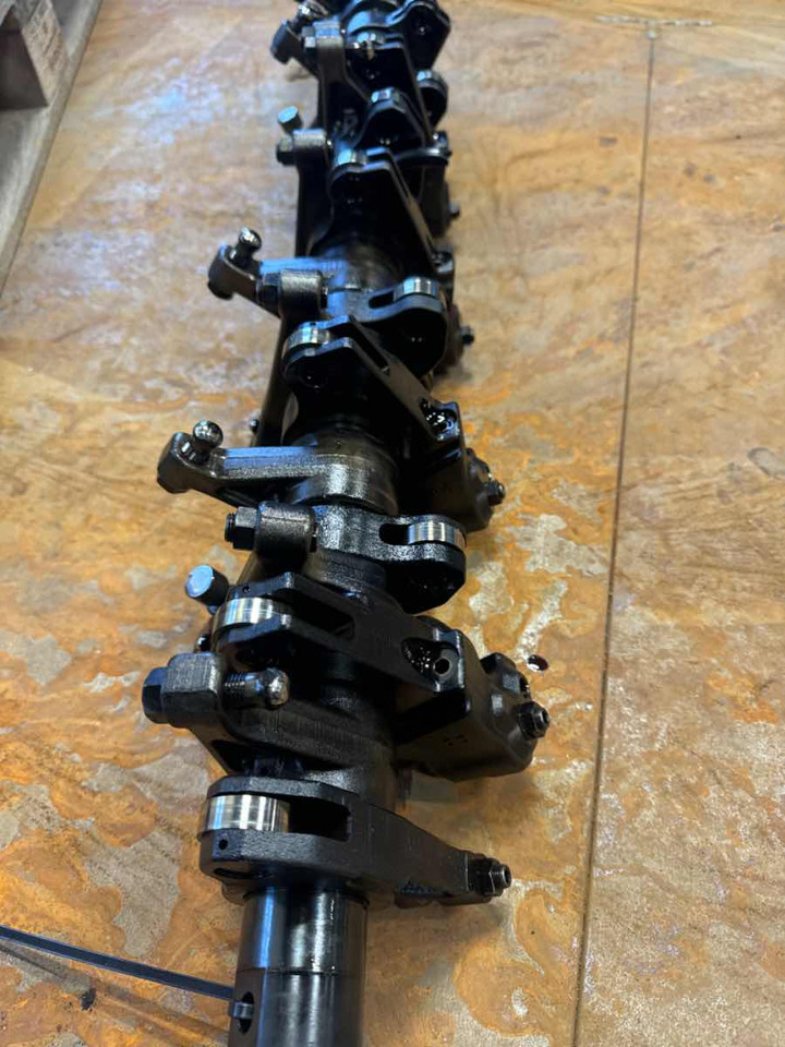 VOLVO ROLLER ASSY D13K - Suku Cadang Mesin untuk Truk: gambar 2 VOLVO ROLLER ASSY D13K - Suku Cadang Mesin untuk Truk: gambar 2