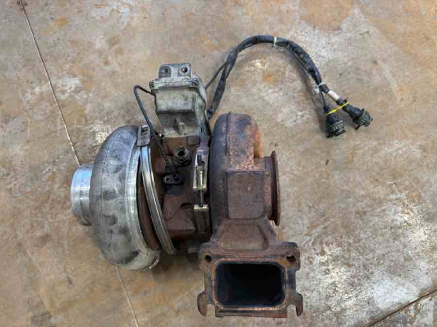 VOLVO TURBO 22017850 - Suku Cadang Mesin untuk Truk: gambar 2 VOLVO TURBO 22017850 - Suku Cadang Mesin untuk Truk: gambar 2